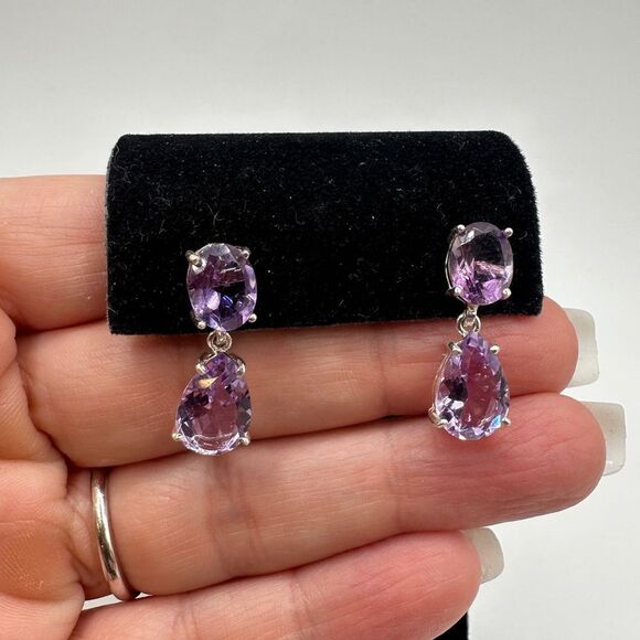 NWOT Stunning Faceted Amethyst dangle earrings set in sterling silver! - Picture 4 of 16